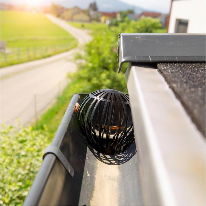Actual product image Windhager Guttering Leaf protection