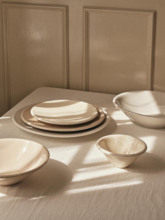 Actual product image Broste Copenhagen Alfredo Servierteller light grey Ø35cm
