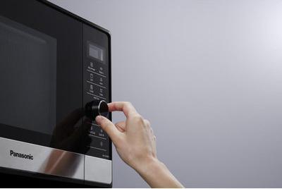 Produktbild Panasonic NN GD38HSGTG (23 l)