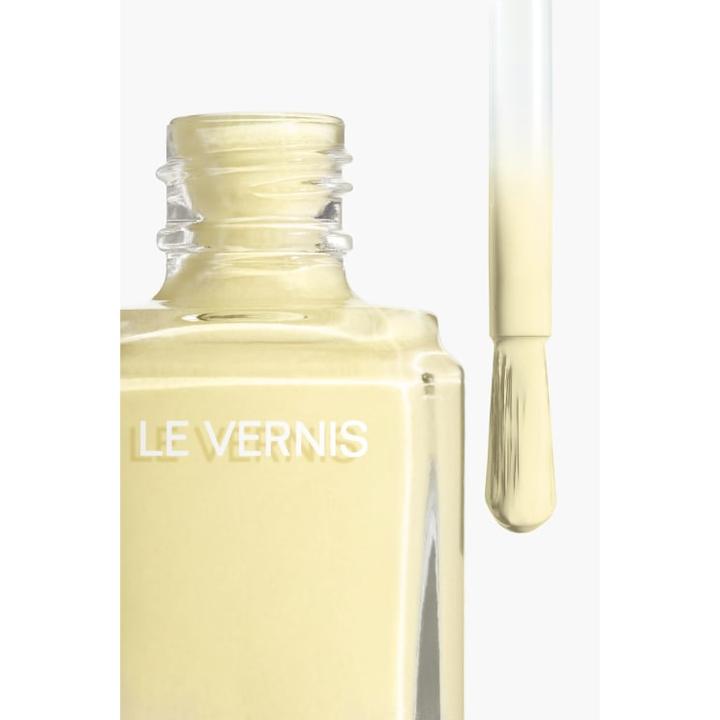 Actual product image Chanel Le Vernis 129 Ovni (129 Ovni, Colour paint)