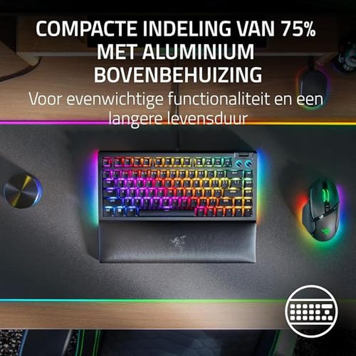 Produktbild Razer BlackWidow V4 (USA, Kabelgebunden)