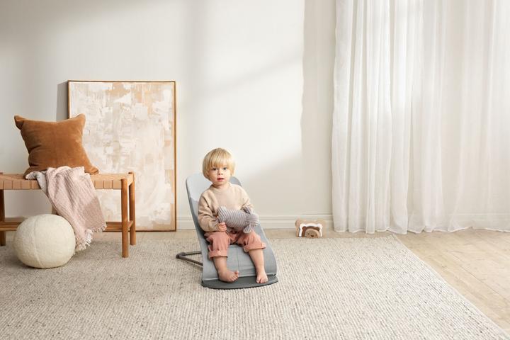 Actual product image BabyBjörn Bliss rocker, woven, light grey mélange