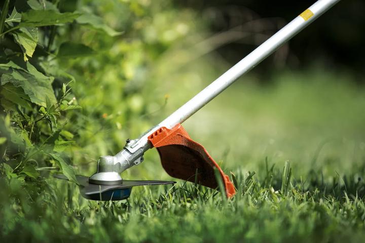 Actual product image Husqvarna 325IR (Trim line)