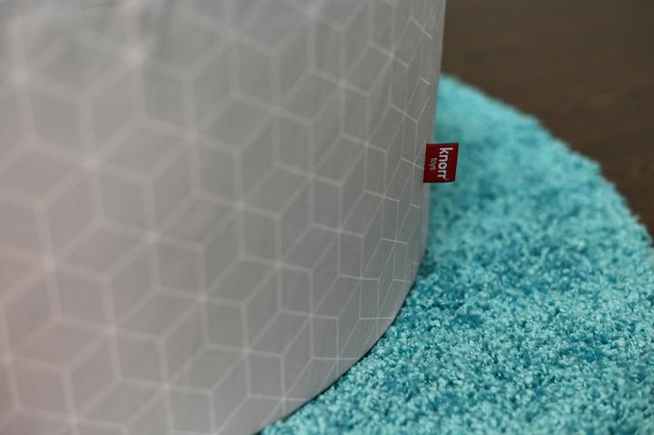 Actual product image Knorrtoys Bällebad soft - "Geo cube grey" - 300 balls rose/creme/lightblue (ca. 6cm Durchmesser)