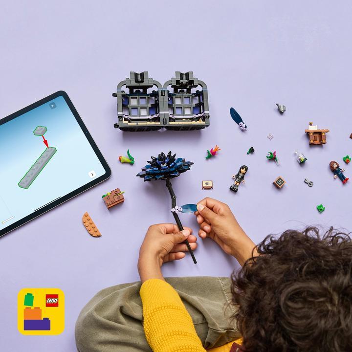 Produktbild LEGO Schwarze Dahlie (76784, LEGO Wednesday)