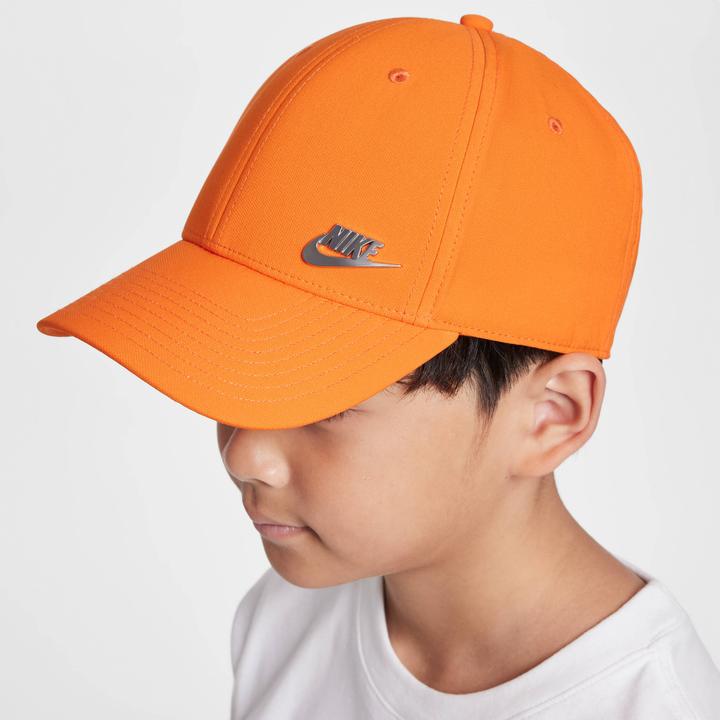 Actual product image Nike Club Structured metal logo cap
