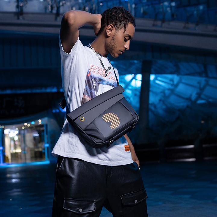 Produktbild Divoom Slingbag-Vblack (Fotokoffer)