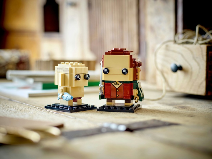 Actual product image LEGO Brickheadz Frodo & Gollum (40630, LEGO Brickheadz)