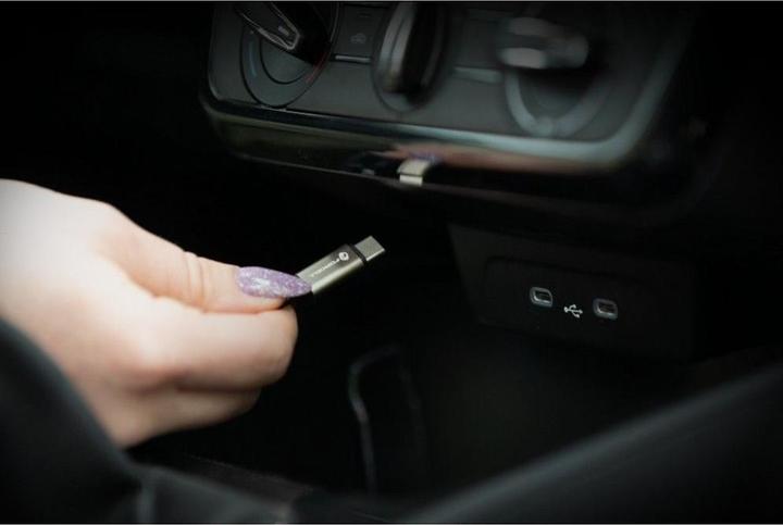 Produktbild Forcell Cable F-ENERGY Metal C238 cable Type C to Lightning PD 3A 27W 1 m silver (1 m, 27 W)