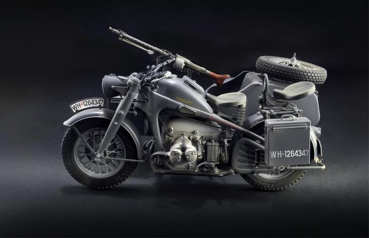 Actual product image 1:9 Zündapp KS 750