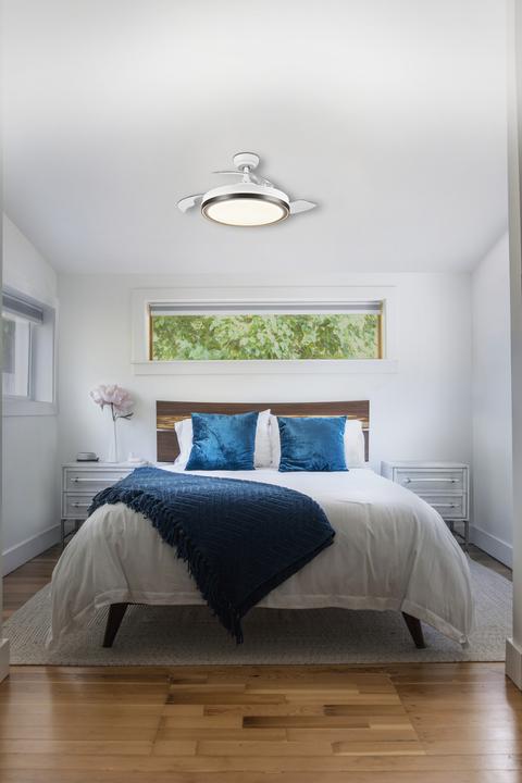 Produktbild Osram HOMELIGHTING Ceiling Fan Retractable 1070 66W White Deckenventilator 66 W