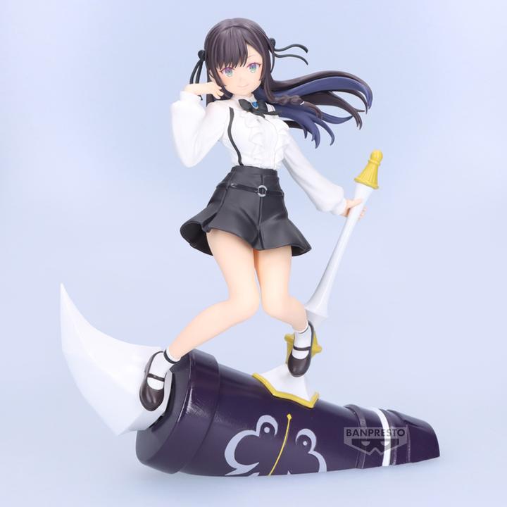 Actual product image Banpresto I May Be a Guild Receptionist, but I'll Solo Any Boss to Clock Out on Time - Alina Clover