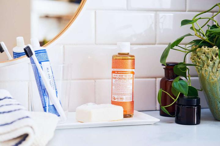 Produktbild Dr. Bronner's Tea Tree Liquid Soap 240ml (240 ml)