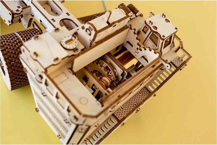 Actual product image Eco Wood Art Dump truck BelAZ 75710