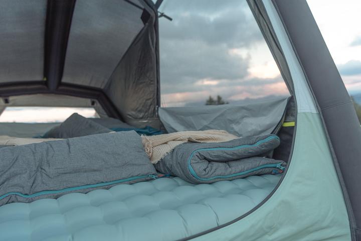 Immagine prodotto Quechua FURGONE 500 FRESCO E NERO 2P (Tenda sul tetto, 24 kg, 2 persone)