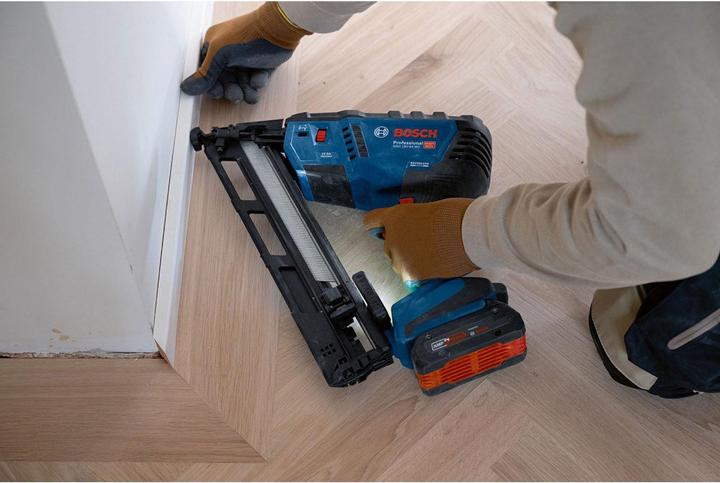 Image du produit Bosch Professional Cloueur à bois sans fil GNH 18V-64 MD, dans son carton