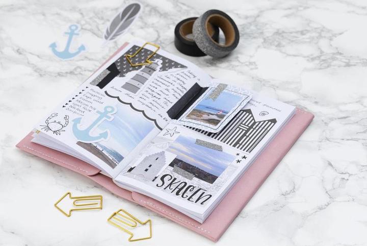 Actual product image Creativ Company Weekly planner (19 x 23.5 cm, Lined, Hardcover)