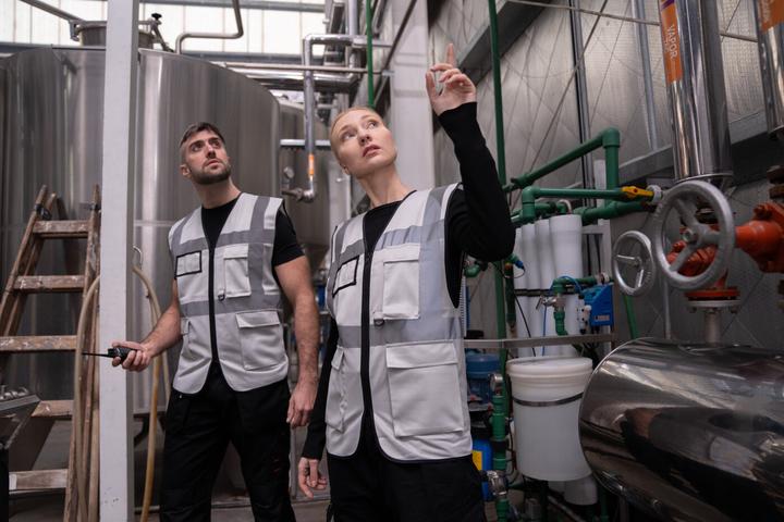 Produktbild Korntex Warnweste Multifunktional Hamburg Aschgrau mit 360° Sicherheit L EN ISO 17353 ® KXCMF (L)