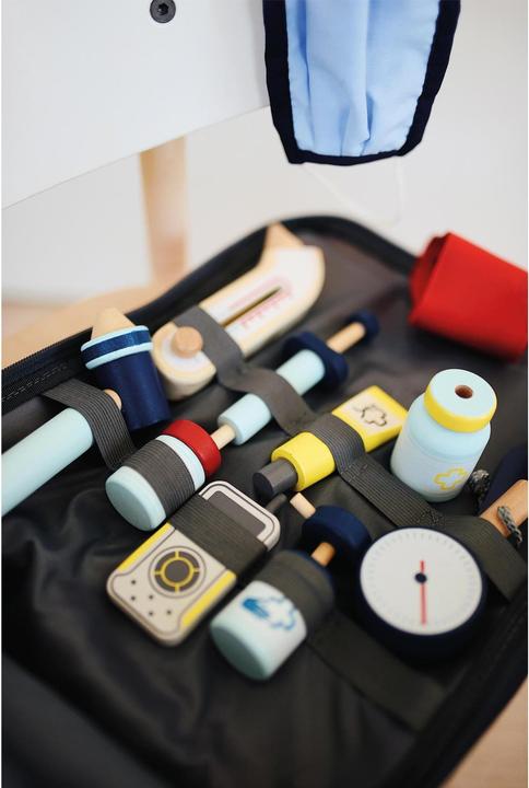 Actual product image small foot Emergency doctor backpack