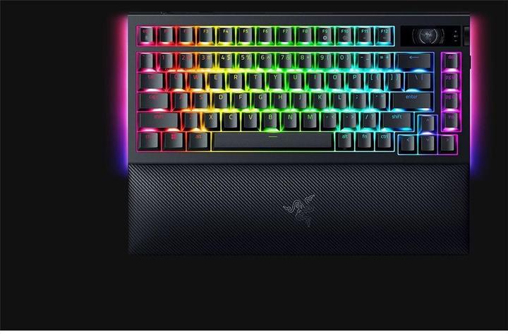 Actual product image Razer BlackWidow V4 Pro (English-international, Cable, Wireless)