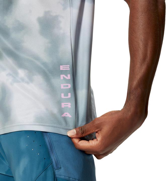 Actual product image Endura Cloud T-Shirt LTD (L)
