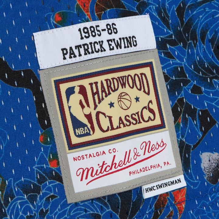 Actual product image Mitchell & Ness Swingman Mesh Jersey New York Knicks ASIAN Ewing - L (L)