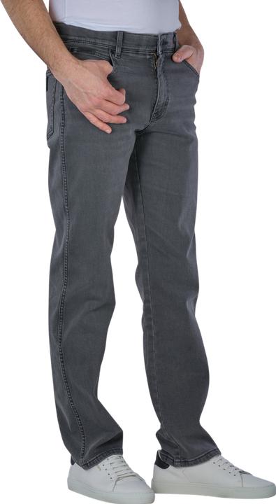 Actual product image Wrangler 10022030 (W31/L32)