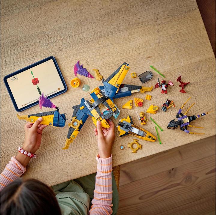 Actual product image LEGO Ras und Arins Super-Sturmflieger (71833, LEGO Ninjago)