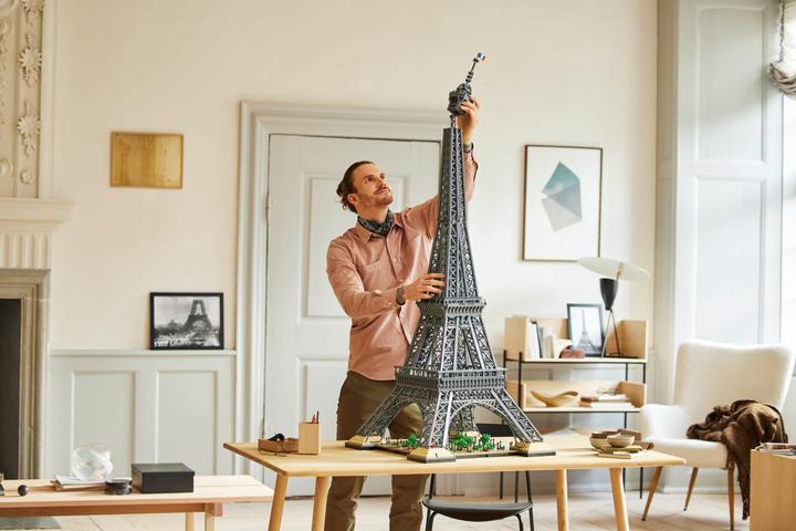 Produktbild LEGO Eiffel Tower (10307, LEGO Icons, LEGO Seltene Sets)