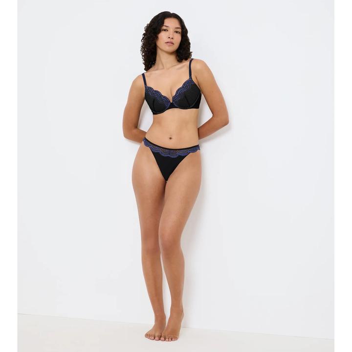 Actual product image Triumph Comfort Glam (36, 38, Single pack)
