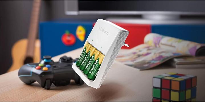 Productafbeelding Varta Plug Charger (1 Pcs., AA, 1600 mAh, Oplaadbare batterijen + lader)