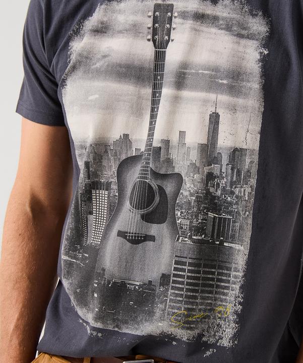 Produktbild Joe Browns Guitar Skyline Graphic Tee (M)