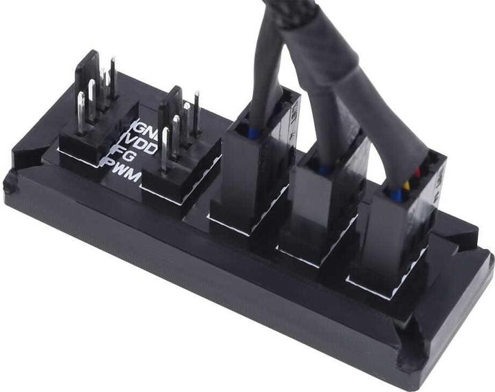 Actual product image Phobya 4Pin PWM to 4x 4Pin splitter (4 Fan)