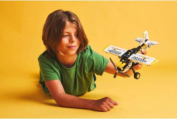 Actual product image LEGO Propellerflugzeug (LEGO Technic)