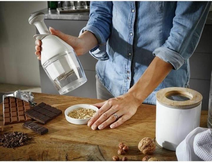 Produktbild Leifheit Zwiebel- und Gemüsehacker