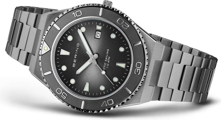 Produktbild Bering Classic (Analoguhr, 40 mm)