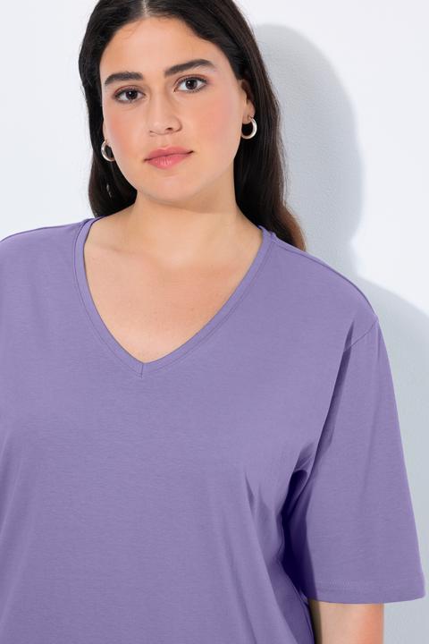 Actual product image Ulla Popken Basic V-Neck Relaxed Fit Short Sleeve Tee (54)