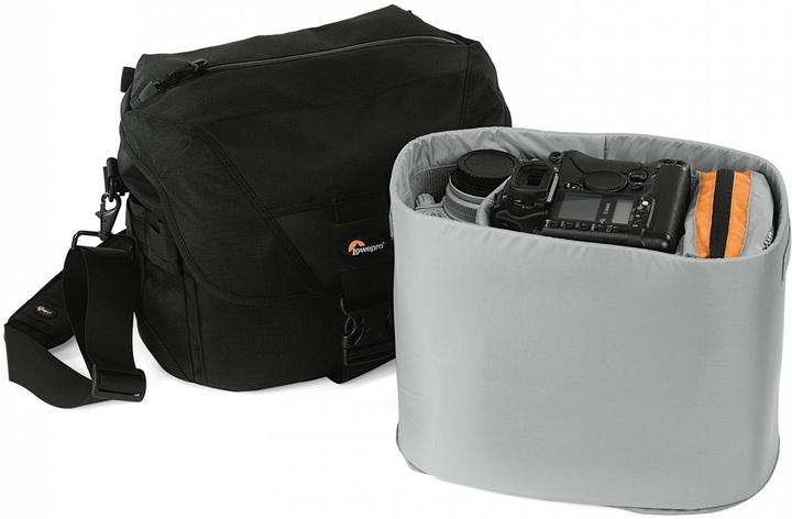Actual product image Lowepro Stealth Reporter D550 AW, shoulder bag, black (Camera shoulder bag)