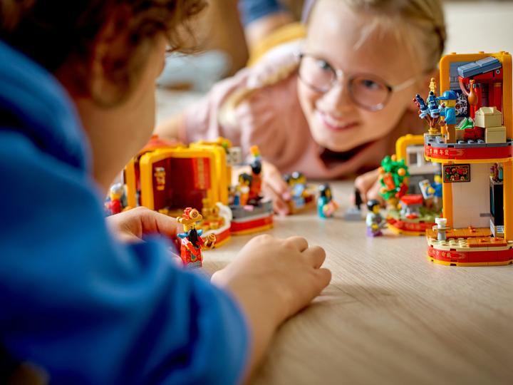 Actual product image LEGO Lunar New Year Traditions (80108, LEGO Rare Sets)