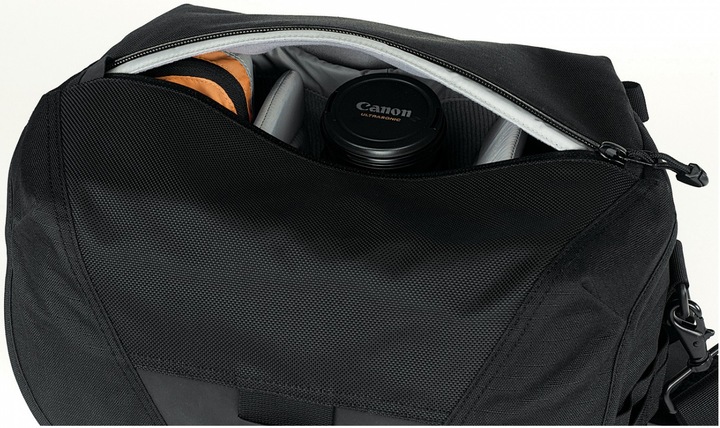 Actual product image Lowepro Stealth Reporter D400 AW, black (Camera shoulder bag)