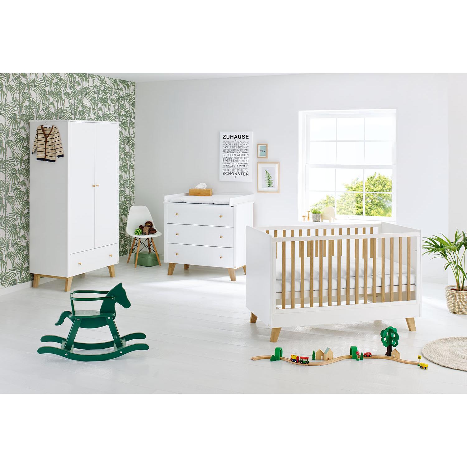 Pinolino, Komplett-Babyzimmer, Pan breit (Babybett, Wickelkommode, Kinderkleiderschrank)
