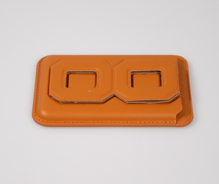 Actual product image PhoneLook Porte-cartes magnétique wallet MagSafe cuir végan avec aimant fort et support pliable intégré clair