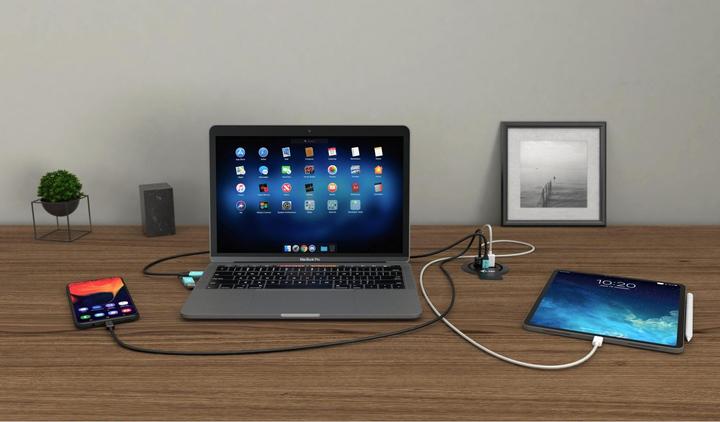 Productafbeelding i-tec Ingebouwde Desktop Snellader USB-C PD 3.0 3x USB 3.0 QC3.0 96 W (96 W)