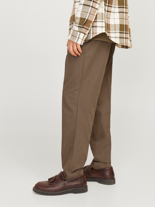 Actual product image Jack & Jones Tapered fit carrot trousers Carrot trousers (W27/L30)