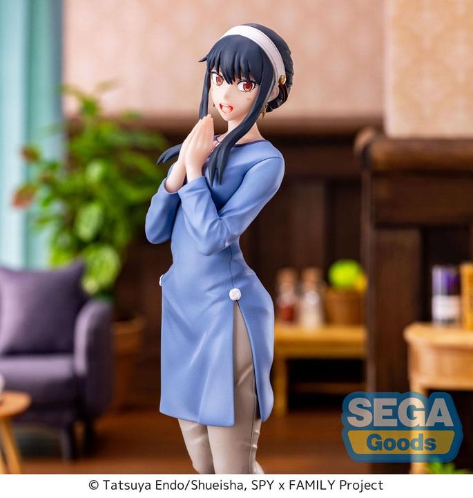 Actual product image Sega Goods Spy x Family Luminasta PVC Statue Yor Forger Season 1 Cours 2 ED Coordination Ver. 15 cm