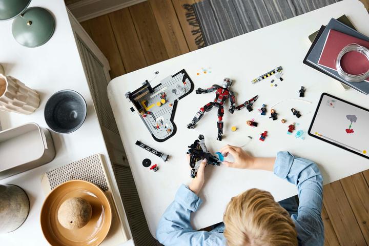 Produktbild LEGO Captain America: Civil War Actionduell (LEGO Marvel)