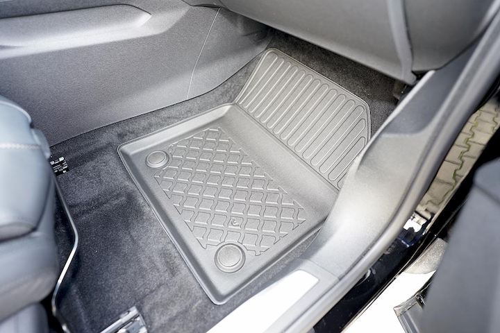 Actual product image Aristar All-weather floor mats for Peugeot 3008 Hybrid and Hybrid4 from 2019 (with FOCAL hi-fi system) (1 set of 4 floor mats)