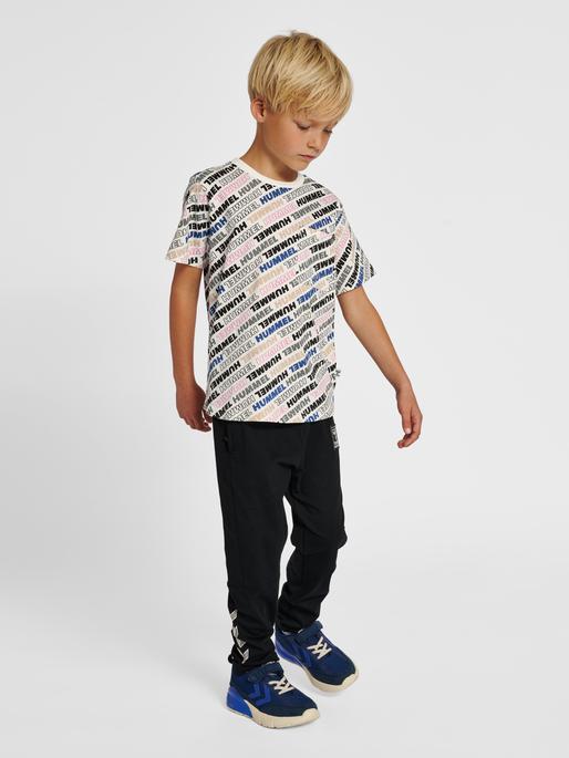 Actual product image hummel hmlCALEB T-SHIRT S/S (116)