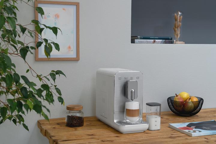 Produktbild Smeg BCC13WHMEU