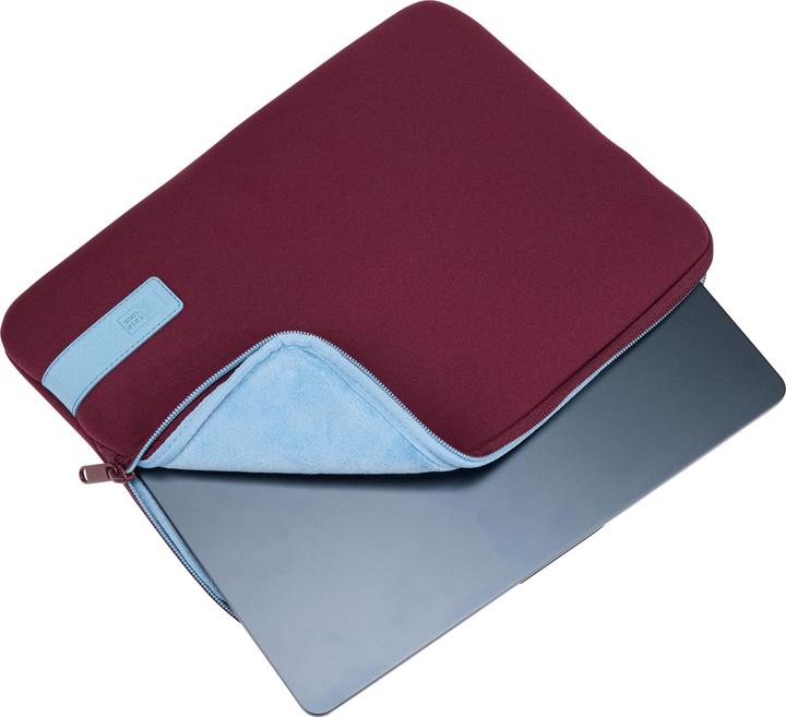 Actual product image Caselogi CaseLogic MacBook Hülle 13" REFLECT REFMB113A NUANCED RED (13", Universal)